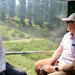 Omar Abdullah Restarts Gulmarg Gondola, Announces Cash Reward for Rescue Teams