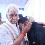 LG Manoj Sinha Visits Family of Martyred Head Constable Ashiq Hussain Qureshi in Beerwah; Pays Tribute to Supreme Sacrifice